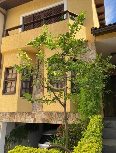 Casa com 3 quartos à venda, 630m2 em Alto da Lapa, São Paulo - SP - imagem 1 Foto 1 de Casa com 3 quartos à venda, 630m2 em Alto da Lapa, São Paulo - SP