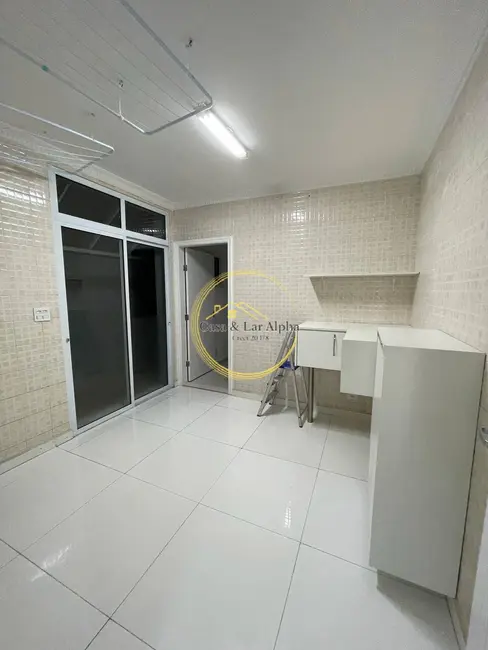 Casa com 3 quartos para alugar, 350m2 em Alphaville, Santana De Parnaiba - SP - imagem 9 Foto 9 de Casa com 3 quartos para alugar, 350m2 em Alphaville, Santana De Parnaiba - SP