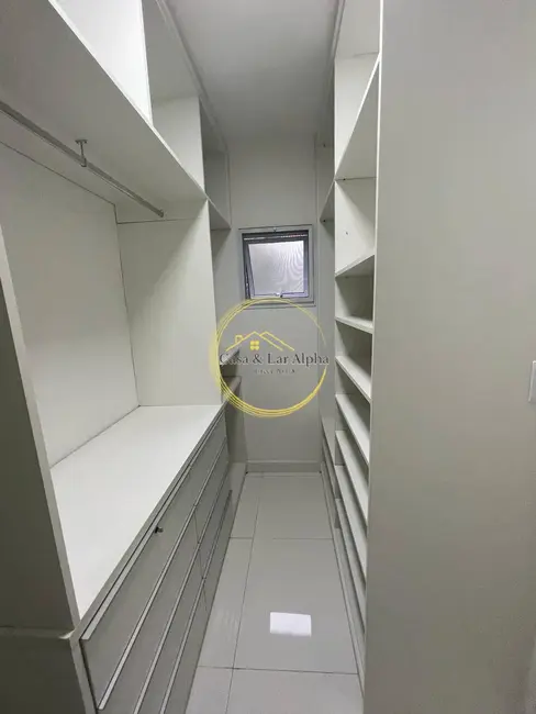 Casa com 3 quartos para alugar, 350m2 em Alphaville, Santana De Parnaiba - SP - imagem 2 Foto 2 de Casa com 3 quartos para alugar, 350m2 em Alphaville, Santana De Parnaiba - SP