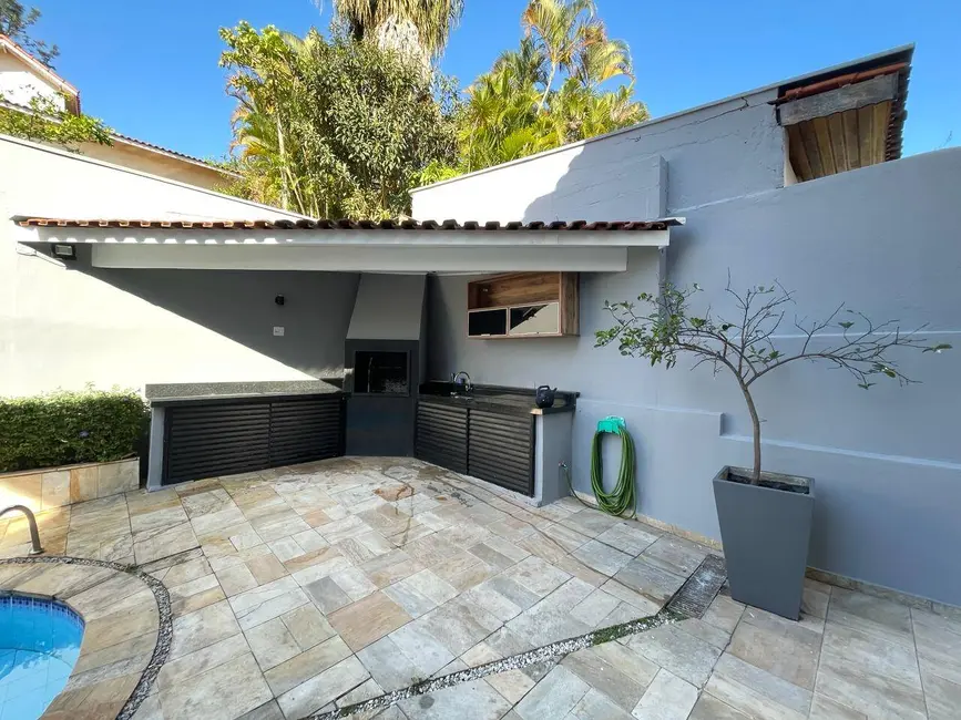 Foto 1 de Casa com 3 quartos para alugar, 350m2 em Alphaville, Santana De Parnaiba - SP