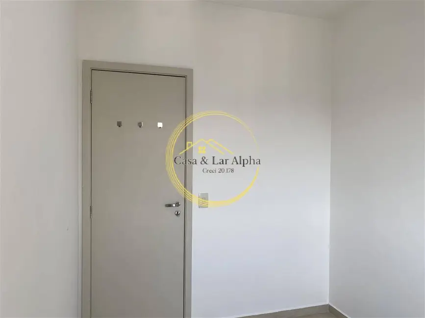 Apartamento com 3 quartos para alugar, 72m2 em Jardim Tupanci, Barueri - SP - imagem 7 Foto 7 de Apartamento com 3 quartos para alugar, 72m2 em Jardim Tupanci, Barueri - SP