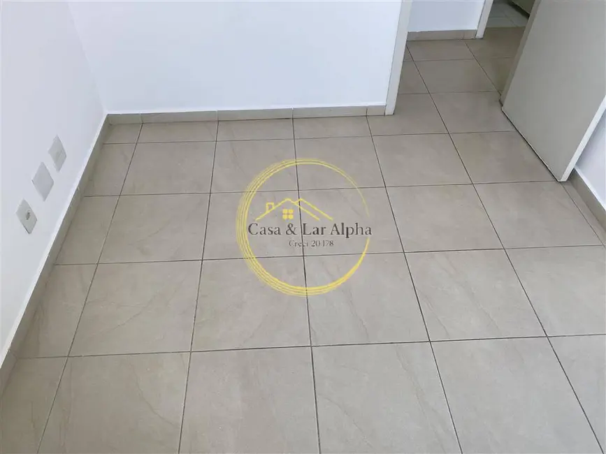 Apartamento com 3 quartos para alugar, 72m2 em Jardim Tupanci, Barueri - SP - imagem 5 Foto 5 de Apartamento com 3 quartos para alugar, 72m2 em Jardim Tupanci, Barueri - SP