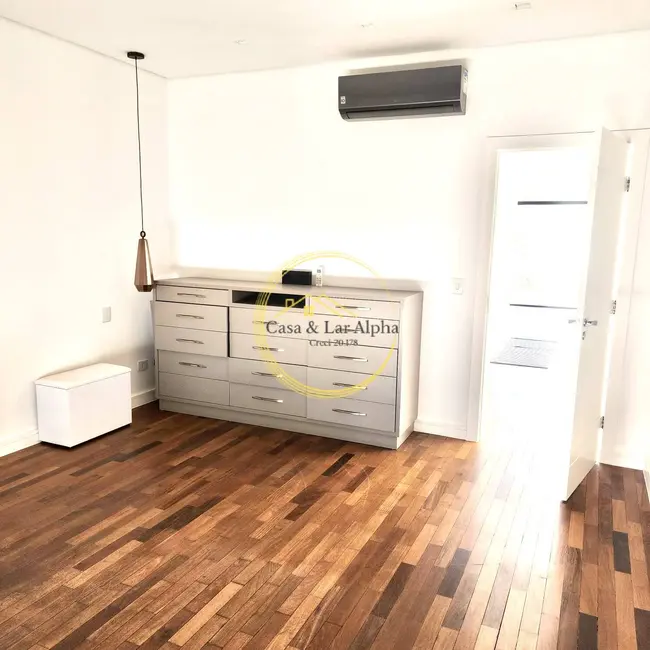 Casa com 4 quartos à venda, 440m2 em Alphaville, Santana De Parnaiba - SP - imagem 9 Foto 9 de Casa com 4 quartos à venda, 440m2 em Alphaville, Santana De Parnaiba - SP
