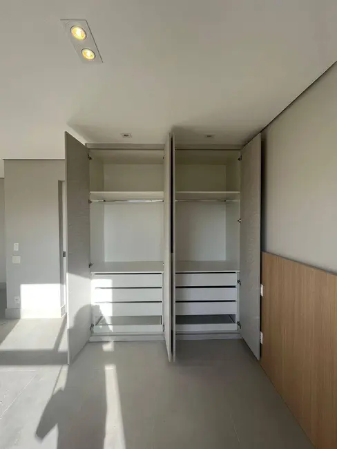 Foto 2 de Apartamento com 1 quarto à venda e para alugar, 42m2 em Melville Empresarial I e II, Barueri - SP