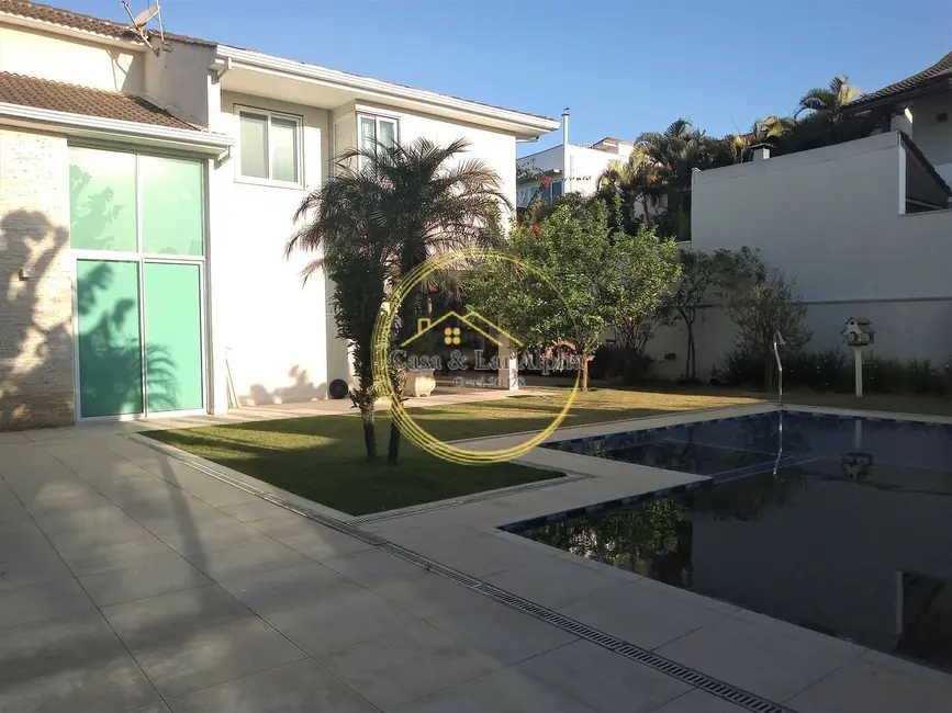 Casa com 4 quartos à venda, 720m2 em Alphaville, Santana De Parnaiba - SP - imagem 2 Foto 2 de Casa com 4 quartos à venda, 720m2 em Alphaville, Santana De Parnaiba - SP