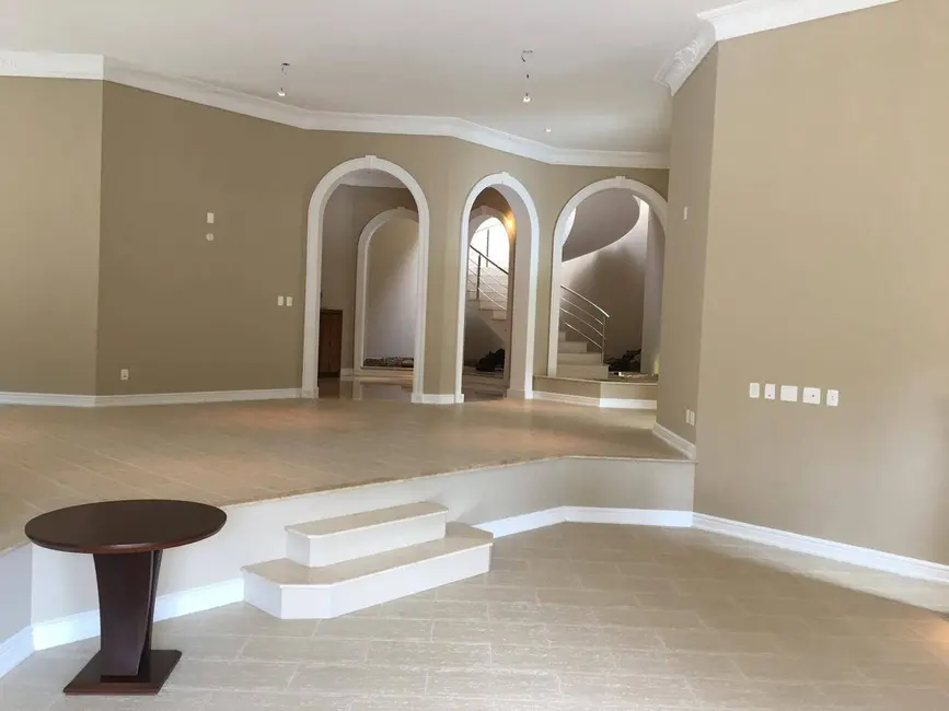 Casa com 4 quartos à venda e para alugar, 1060m2 em Tamboré, Barueri - SP - imagem 9 Foto 9 de Casa com 4 quartos à venda e para alugar, 1060m2 em Tamboré, Barueri - SP