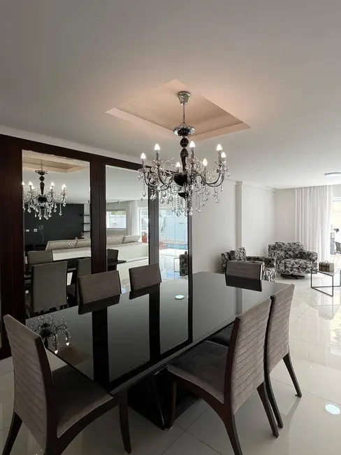 Foto 3 de Casa de Condomínio com 4 quartos para alugar, 365m2 em Alphaville, Santana De Parnaiba - SP