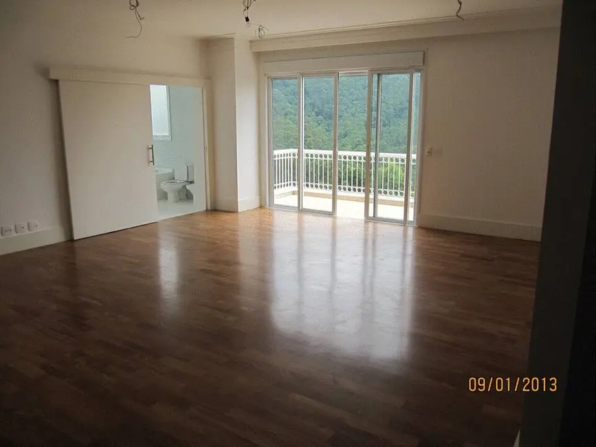 Foto 3 de Casa com 4 quartos para alugar, 528m2 em Cidade Tamboré, Santana De Parnaiba - SP