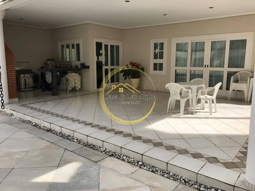 Casa com 5 quartos à venda e para alugar, 480m2 em Barueri - SP - imagem 7 Foto 7 de Casa com 5 quartos à venda e para alugar, 480m2 em Barueri - SP