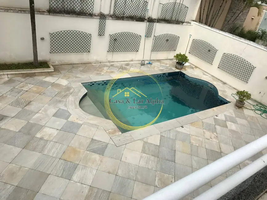 Casa com 5 quartos à venda e para alugar, 480m2 em Barueri - SP - imagem 6 Foto 6 de Casa com 5 quartos à venda e para alugar, 480m2 em Barueri - SP