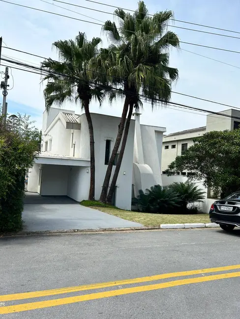 Foto 1 de Casa com 4 quartos à venda e para alugar, 343m2 em Barueri - SP