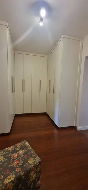 Foto 6 de Casa com 4 quartos para alugar, 400m2 em Barueri - SP