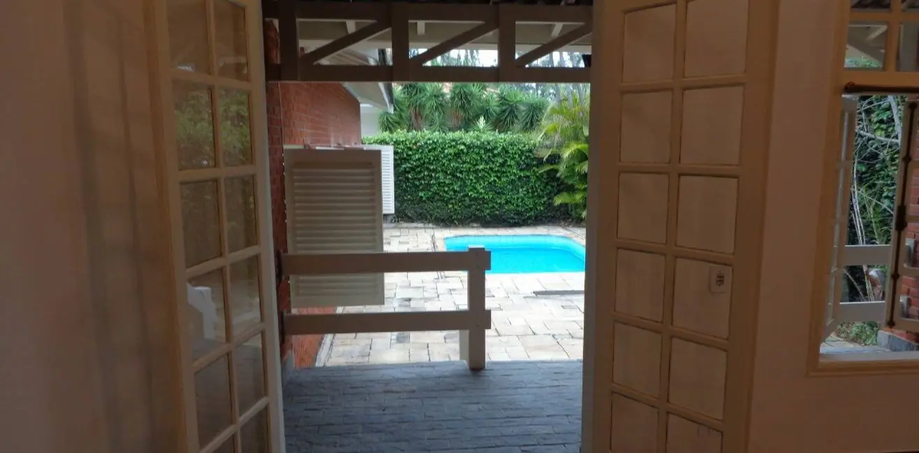 Foto 4 de Casa com 4 quartos para alugar, 353m2 em Alphaville, Santana De Parnaiba - SP