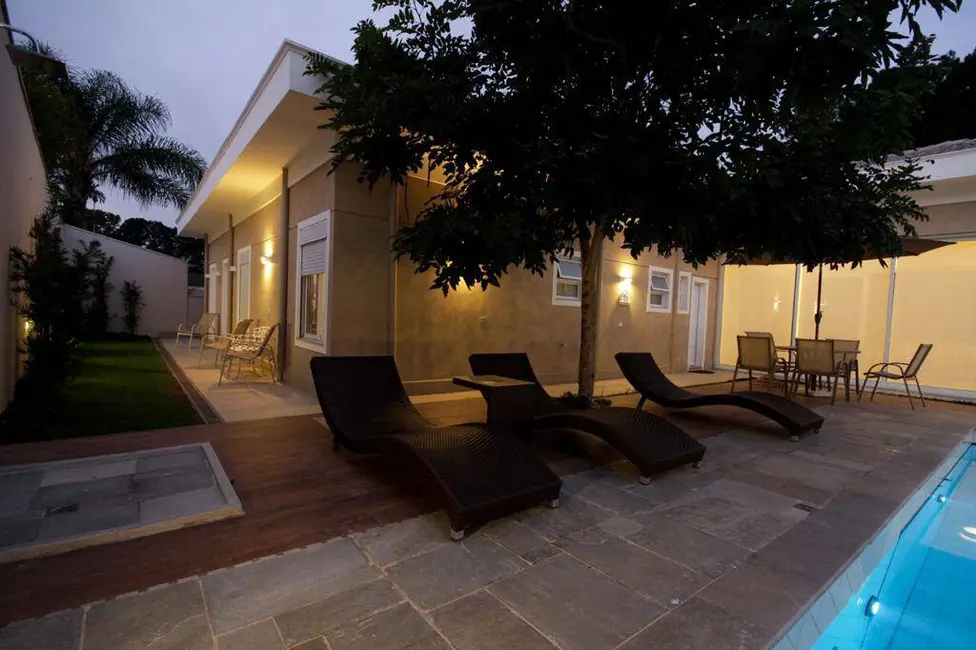 Casa com 5 quartos à venda, 560m2 em Alphaville, Santana De Parnaiba - SP - imagem 3 Foto 3 de Casa com 5 quartos à venda, 560m2 em Alphaville, Santana De Parnaiba - SP
