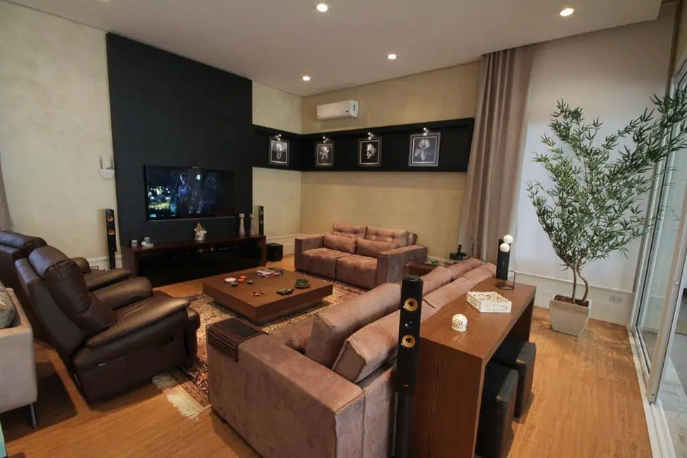 Casa com 5 quartos à venda, 560m2 em Alphaville, Santana De Parnaiba - SP - imagem 7 Foto 7 de Casa com 5 quartos à venda, 560m2 em Alphaville, Santana De Parnaiba - SP