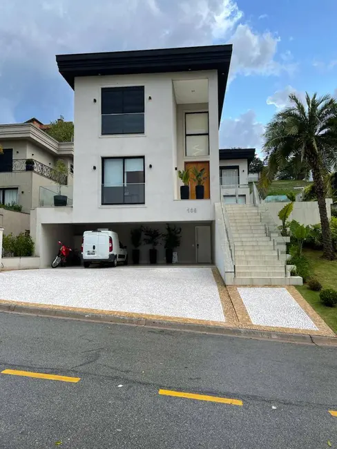 Foto 1 de Casa com 5 quartos para alugar, 500m2 em Alphaville, Santana De Parnaiba - SP