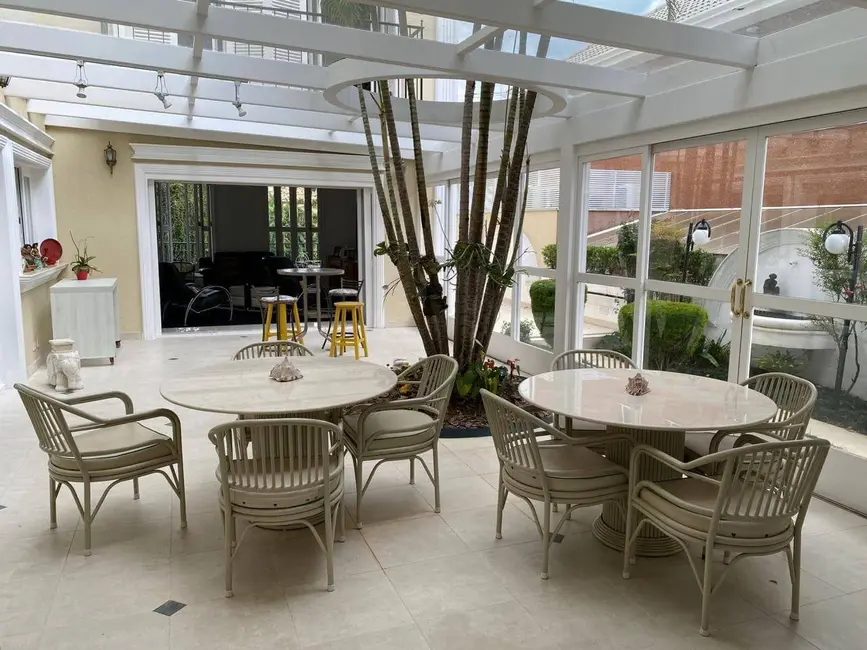 Foto 2 de Casa com 4 quartos à venda e para alugar, 560m2 em Barueri - SP