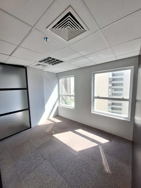 Foto 3 de Sala Comercial para alugar, 126160m2 em Barueri - SP