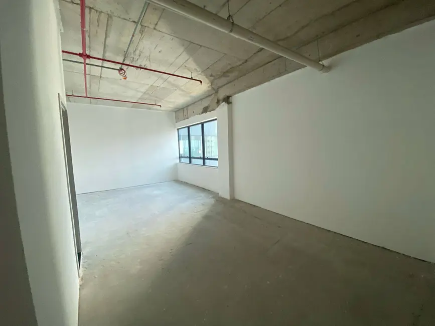 Foto 8 de Sala Comercial para alugar, 52m2 em Barueri - SP