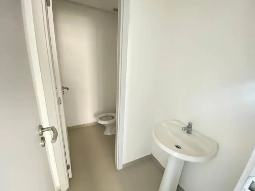 Sala Comercial para alugar, 55m2 em Barueri - SP - imagem 7 Foto 7 de Sala Comercial para alugar, 55m2 em Barueri - SP