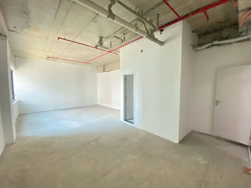 Foto 1 de Sala Comercial para alugar, 52m2 em Barueri - SP