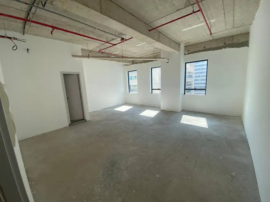 Foto 5 de Sala Comercial para alugar, 49m2 em Barueri - SP