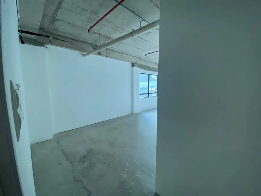 Foto 7 de Sala Comercial para alugar, 52m2 em Barueri - SP