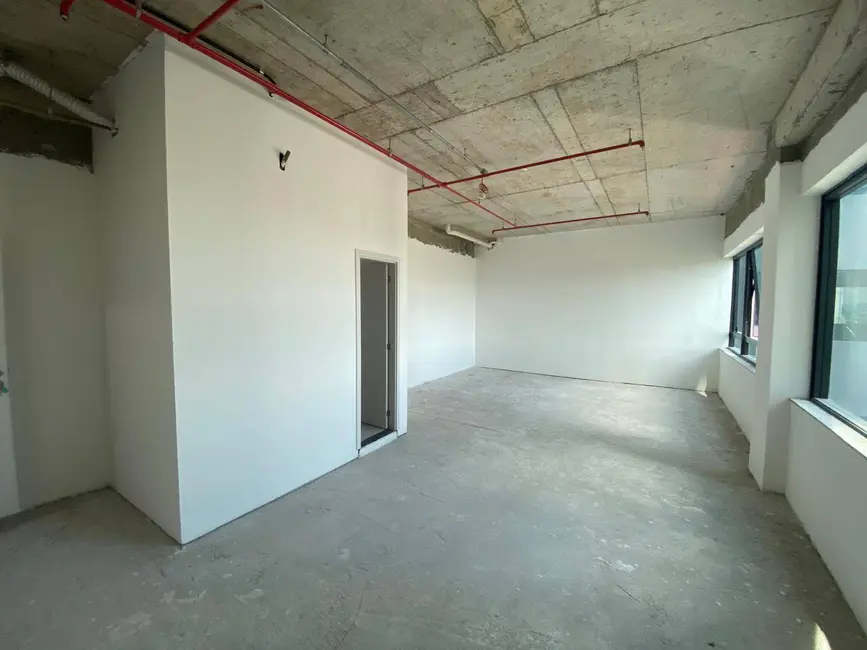 Foto 1 de Sala Comercial para alugar, 52m2 em Barueri - SP