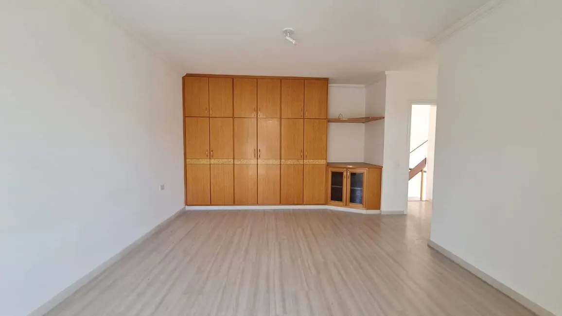 Casa com 5 quartos à venda, 620m2 em Alphaville, Santana De Parnaiba - SP - imagem 5 Foto 5 de Casa com 5 quartos à venda, 620m2 em Alphaville, Santana De Parnaiba - SP