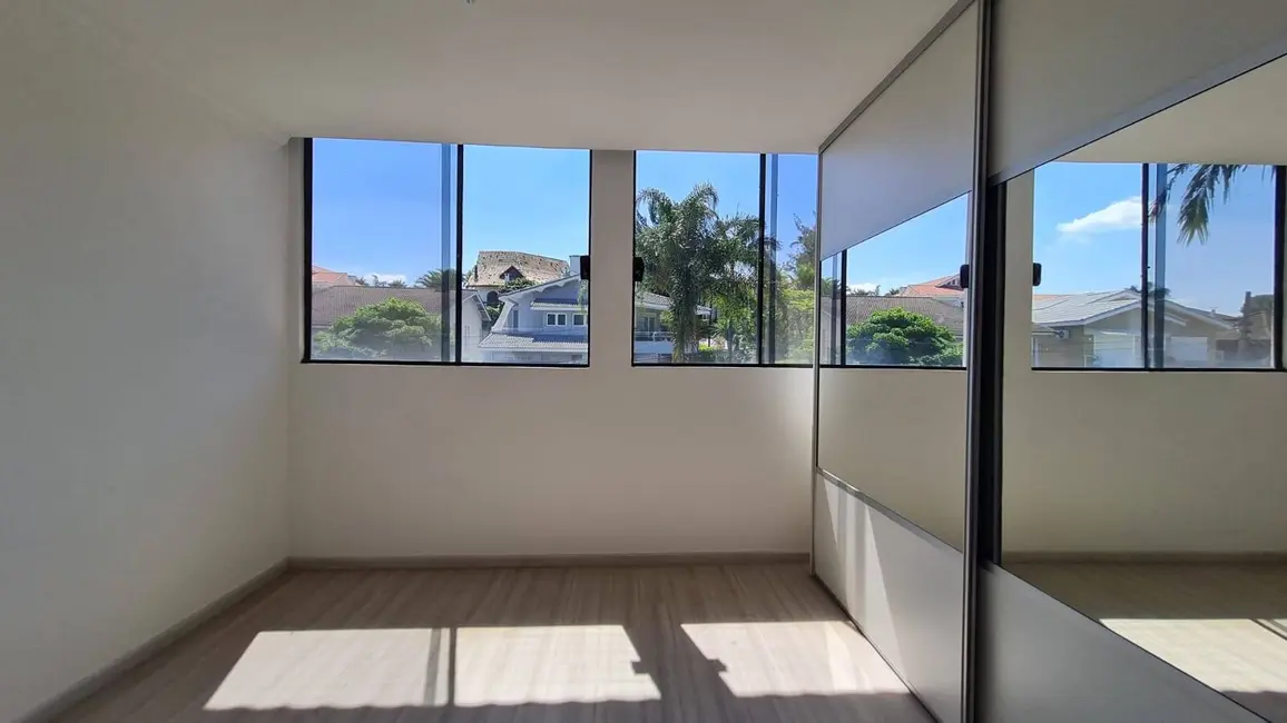 Casa com 5 quartos à venda, 620m2 em Alphaville, Santana De Parnaiba - SP - imagem 3 Foto 3 de Casa com 5 quartos à venda, 620m2 em Alphaville, Santana De Parnaiba - SP