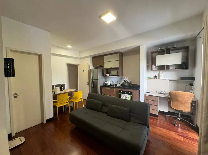 Foto 2 de Apartamento com 1 quarto para alugar, 50m2 em Alphaville, Santana De Parnaiba - SP