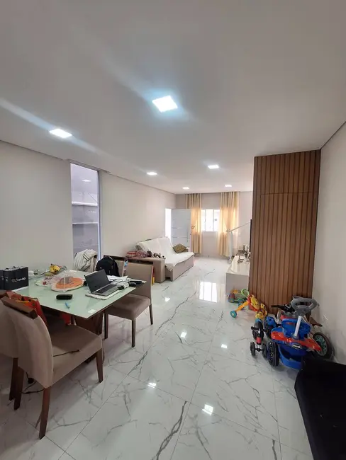 Foto 6 de Casa com 2 quartos para alugar, 128m2 em Santana De Parnaiba - SP