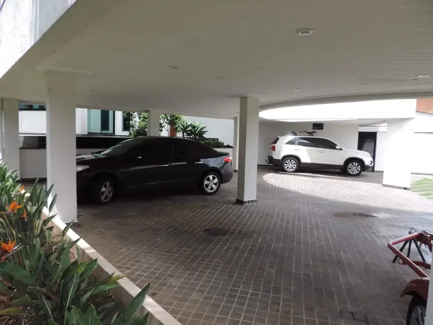 Foto 4 de Casa com 4 quartos à venda e para alugar, 900m2 em Alphaville, Santana De Parnaiba - SP