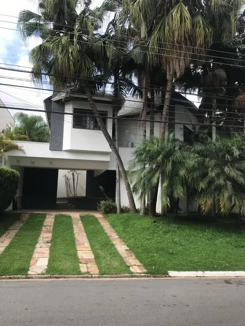 Casa com 4 quartos à venda, 448m2 em Barueri - SP - imagem 1 Foto 1 de Casa com 4 quartos à venda, 448m2 em Barueri - SP