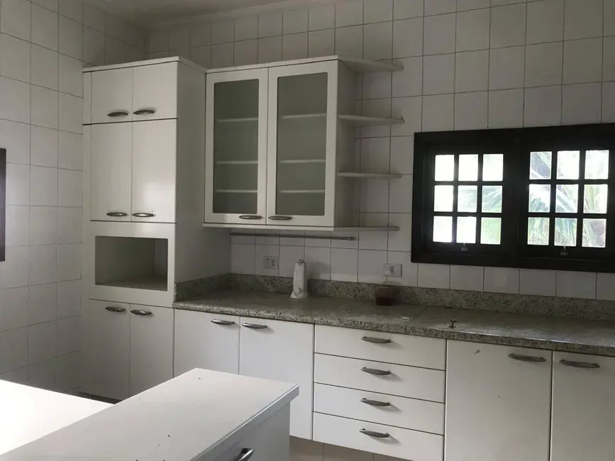 Casa com 4 quartos à venda, 448m2 em Barueri - SP - imagem 6 Foto 6 de Casa com 4 quartos à venda, 448m2 em Barueri - SP