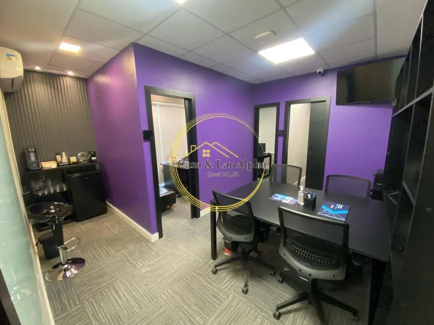 Foto 1 de Sala Comercial à venda, 100m2 em Barueri - SP