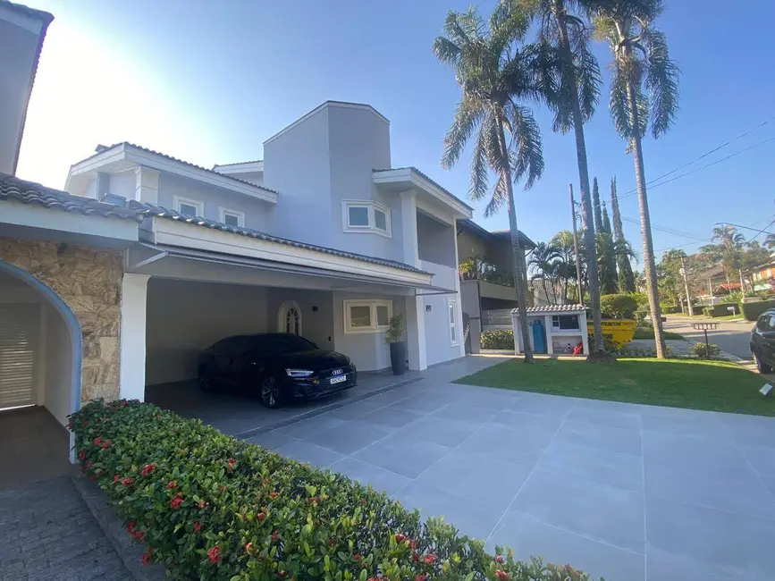Casa com 3 quartos à venda, 347m2 em Alphaville, Santana De Parnaiba - SP - imagem 5 Foto 5 de Casa com 3 quartos à venda, 347m2 em Alphaville, Santana De Parnaiba - SP