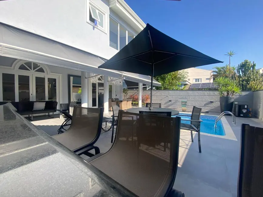 Casa com 3 quartos à venda, 347m2 em Alphaville, Santana De Parnaiba - SP - imagem 9 Foto 9 de Casa com 3 quartos à venda, 347m2 em Alphaville, Santana De Parnaiba - SP