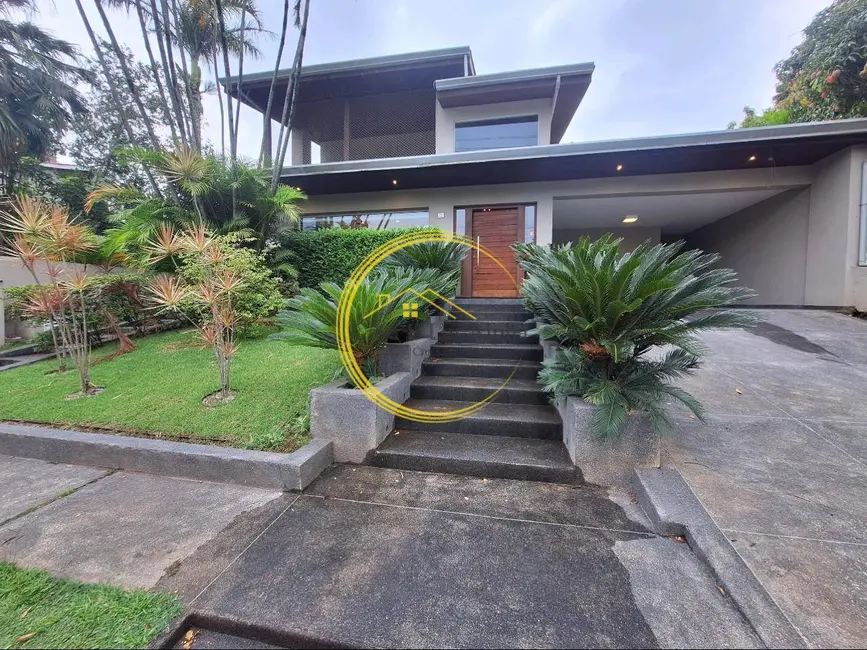 Foto 1 de Casa com 4 quartos para alugar, 330m2 em Barueri - SP