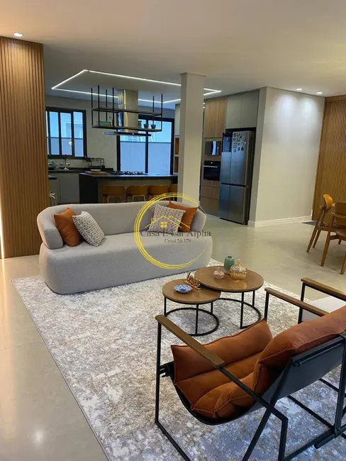 Foto 7 de Casa com 4 quartos para alugar, 500m2 em Barueri - SP