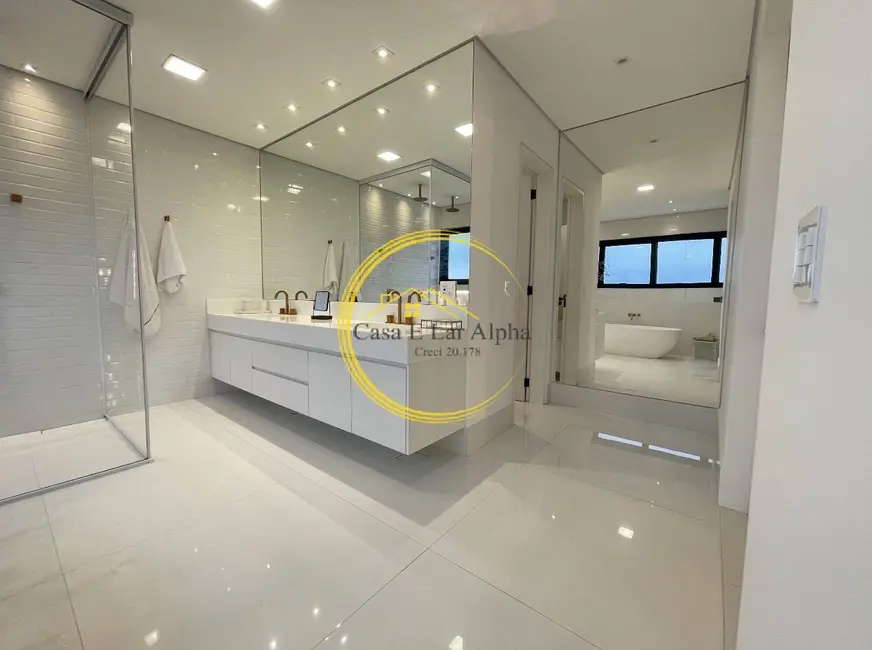 Foto 4 de Casa com 4 quartos para alugar, 495m2 em Cidade Tamboré, Santana De Parnaiba - SP