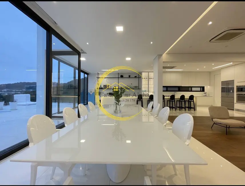 Foto 2 de Casa com 4 quartos para alugar, 495m2 em Cidade Tamboré, Santana De Parnaiba - SP