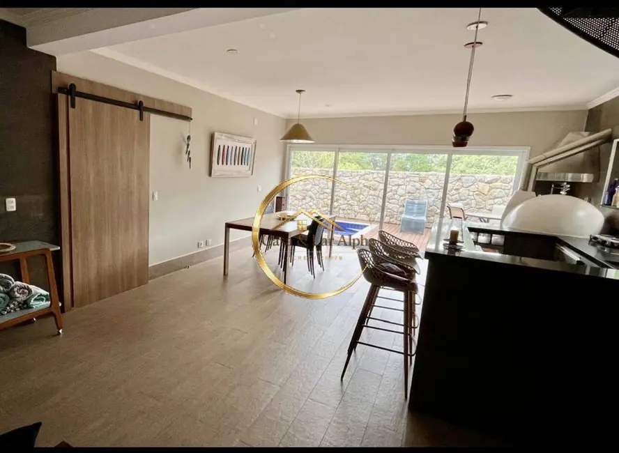 Casa com 3 quartos à venda, 350m2 em Alphaville, Santana De Parnaiba - SP - imagem 8 Foto 8 de Casa com 3 quartos à venda, 350m2 em Alphaville, Santana De Parnaiba - SP