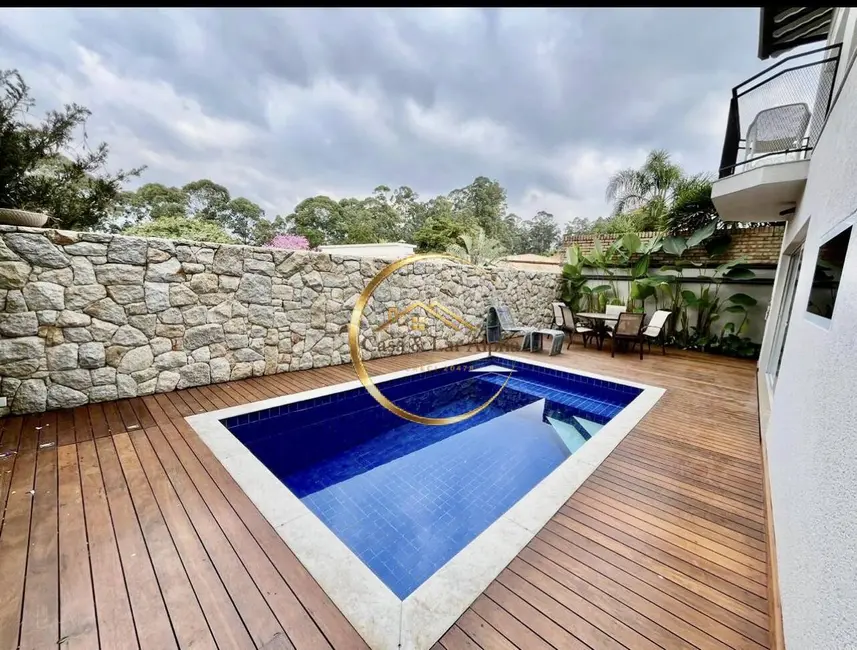 Casa com 3 quartos à venda, 350m2 em Alphaville, Santana De Parnaiba - SP - imagem 2 Foto 2 de Casa com 3 quartos à venda, 350m2 em Alphaville, Santana De Parnaiba - SP