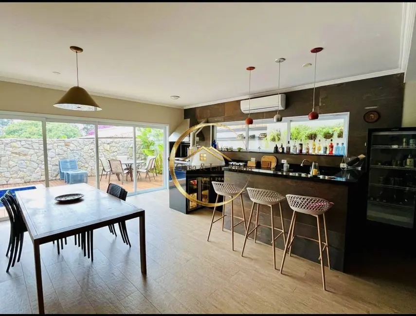 Casa com 3 quartos à venda, 350m2 em Alphaville, Santana De Parnaiba - SP - imagem 4 Foto 4 de Casa com 3 quartos à venda, 350m2 em Alphaville, Santana De Parnaiba - SP