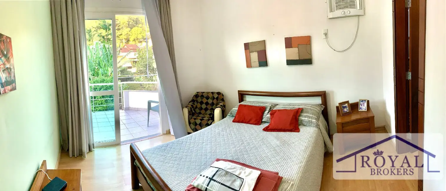 Foto 9 de Casa de Condomínio com 3 quartos à venda, 600m2 em Itaipu, Niteroi - RJ