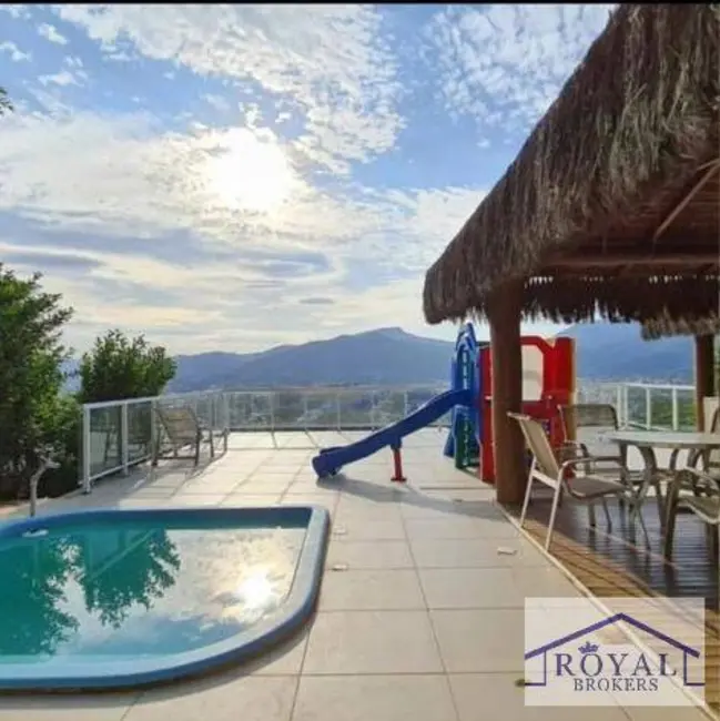 Foto 3 de Casa com 4 quartos à venda, 650m2 em Itaipu, Niteroi - RJ