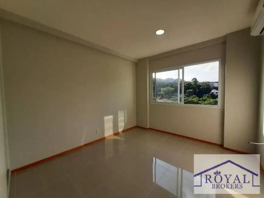 Foto 9 de Apartamento com 4 quartos à venda, 140m2 em Camboinhas, Niteroi - RJ