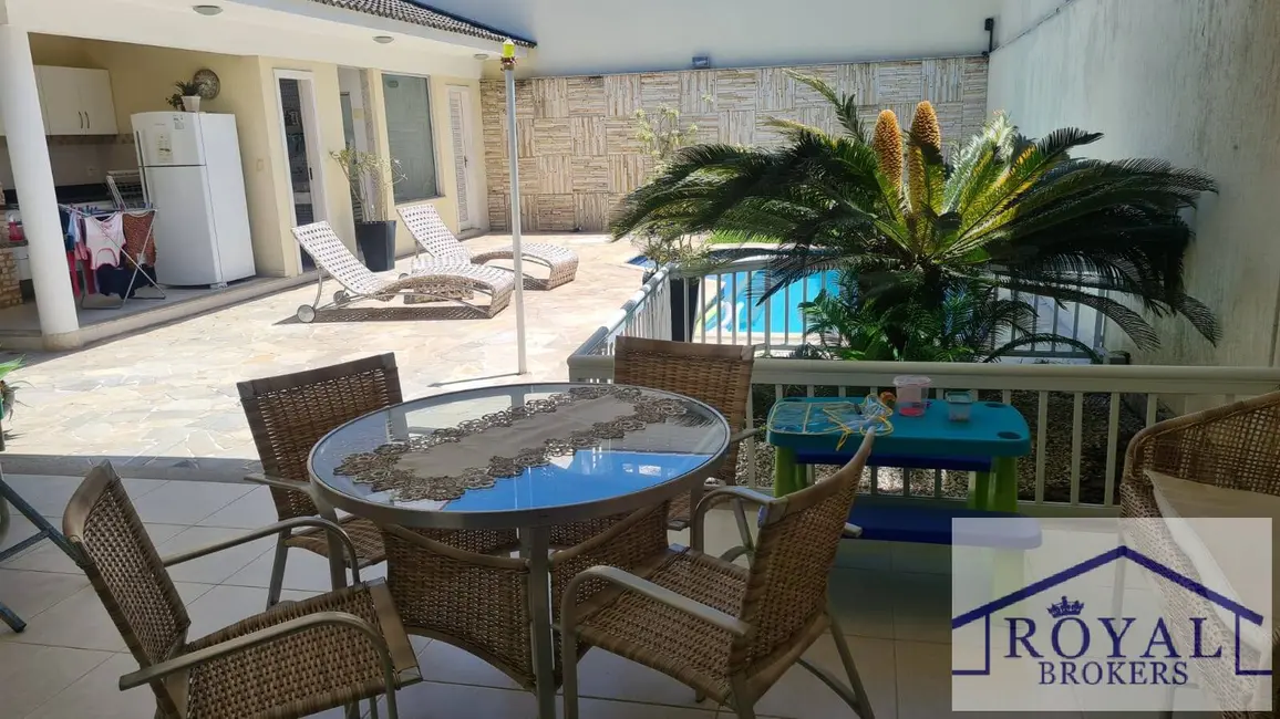 Foto 3 de Casa com 3 quartos à venda, 350m2 em Camboinhas, Niteroi - RJ