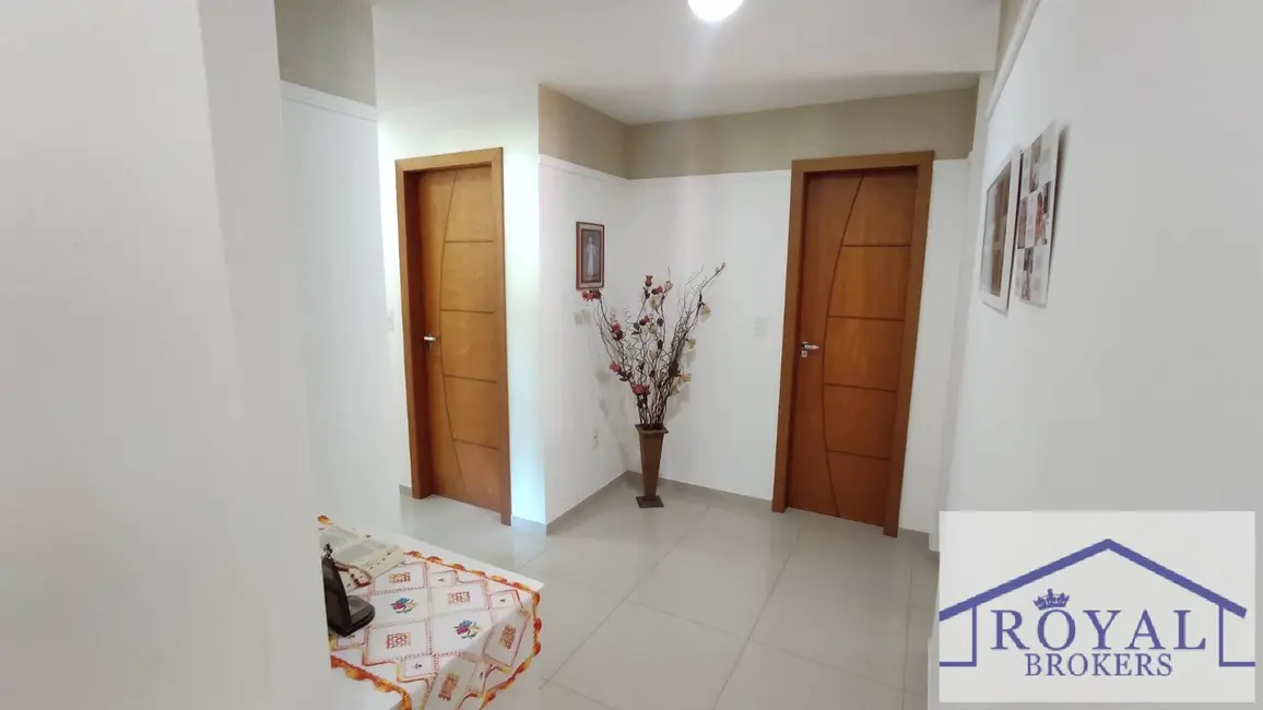 Casa com 3 quartos à venda, 827m2 em Várzea das Moças, Niteroi - RJ - imagem 8 Foto 8 de Casa com 3 quartos à venda, 827m2 em Várzea das Moças, Niteroi - RJ